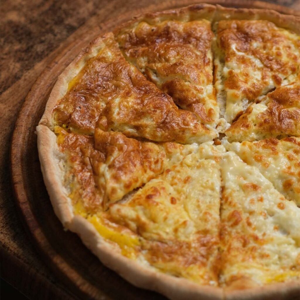 مناقيش جبنة وبيض