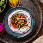 لبنة بالسلطة الخضراء